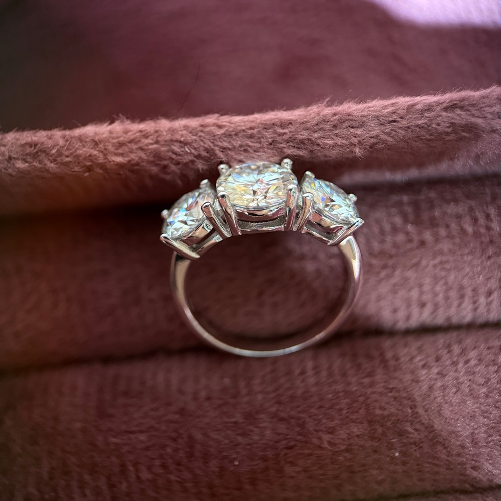 925 Sterling Silver Trinity Three-Stone Moissanite Ring 4ctw - Picture 7 of 8